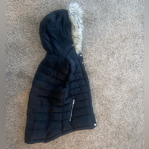 Vest with faux fur hood - Picture 3 of 7